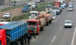 Camioneros acusaron dificultades para poder abastecer al país