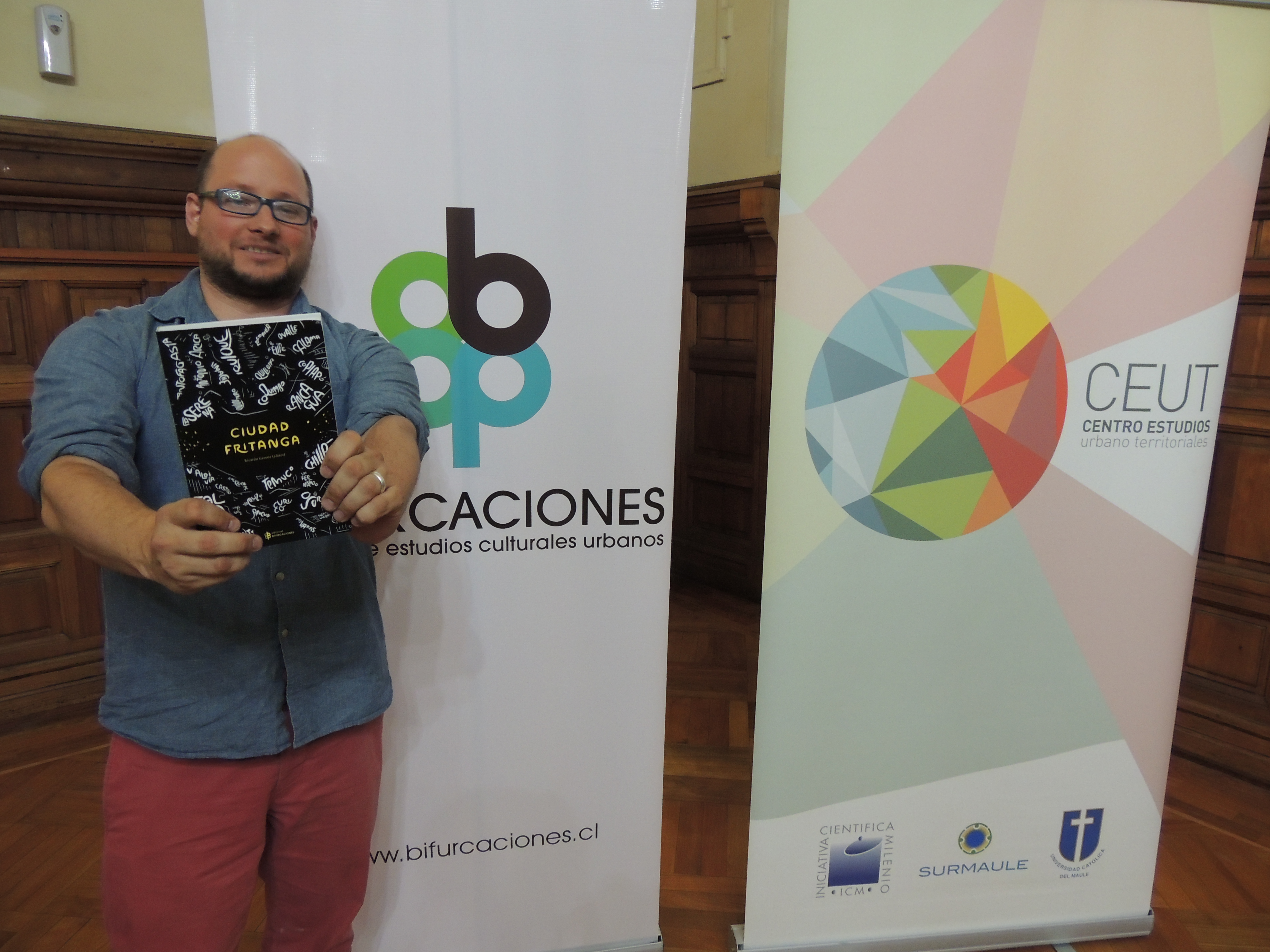 Editorial Bifurcaciones Lanzó libro Ciudad Fritanga en Talca