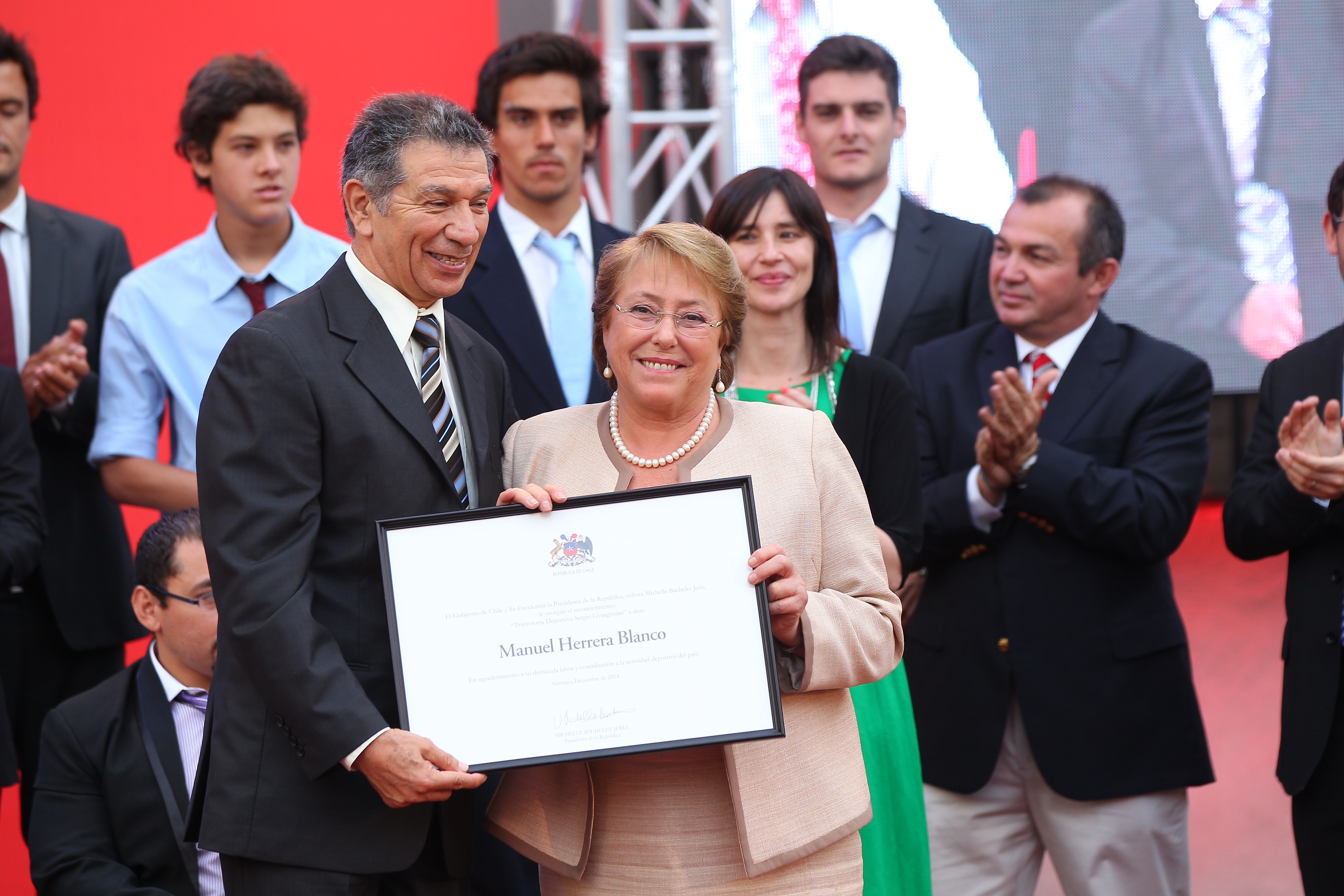 Manuel Herrera Recibe Premio a la Trayectoria Deportiva