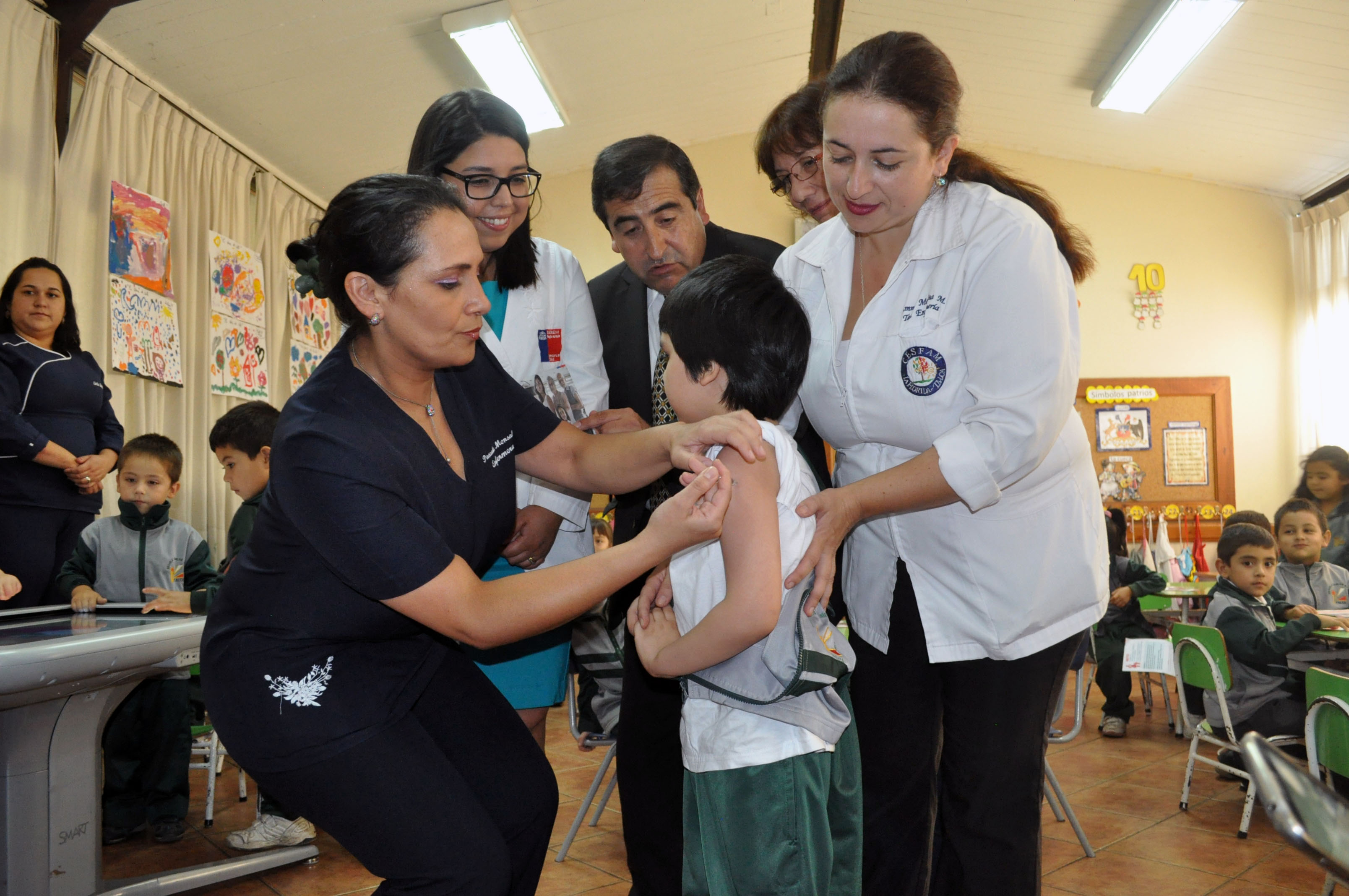 Lanzan vacunación gratuita contra Influenza en el Maule