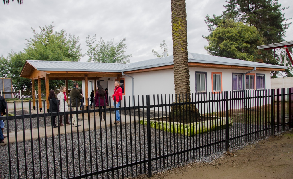 Inauguran moderna construcción en escuela Tres Esquinas en Molina