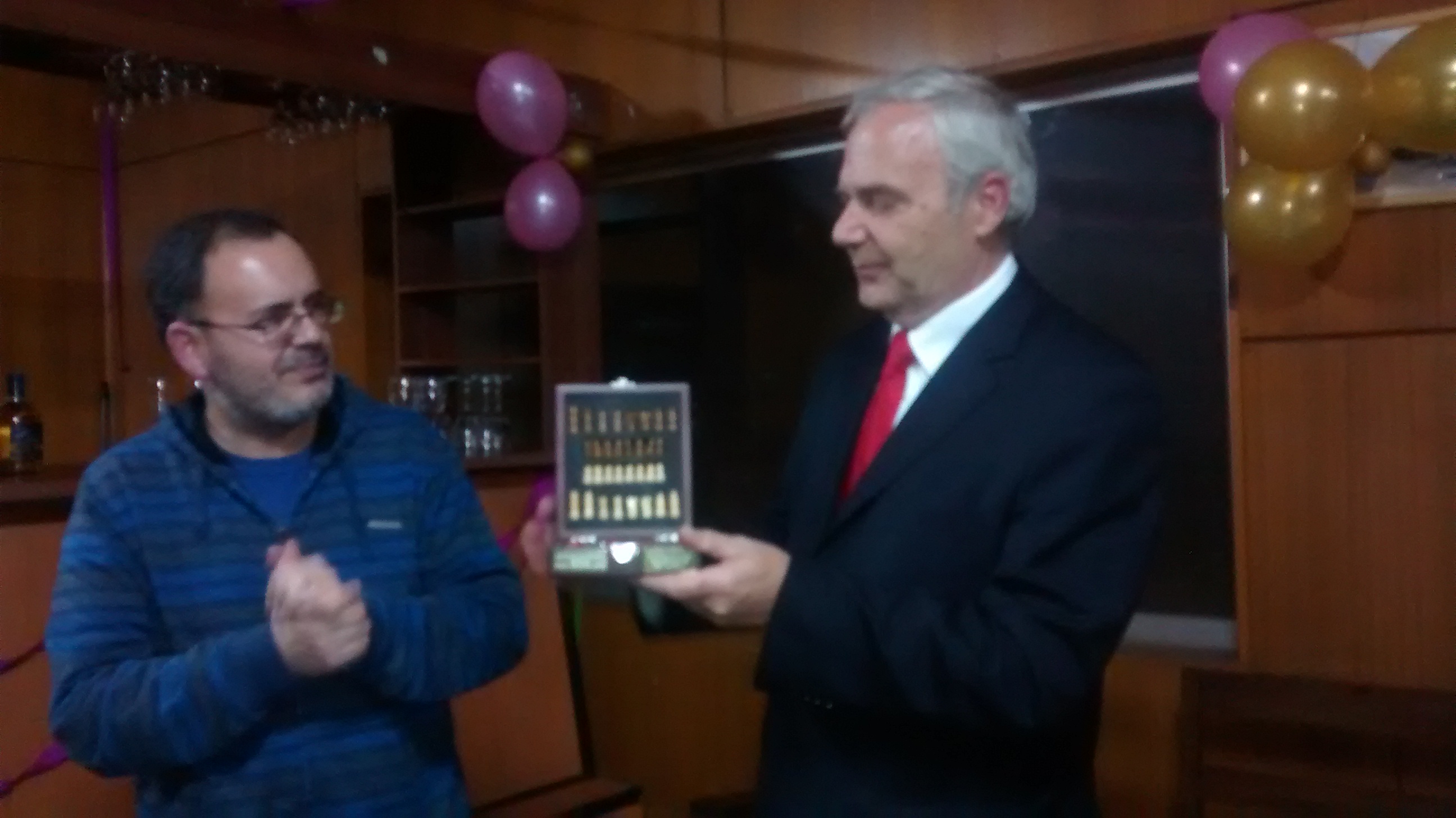 Comunicadores talquinos congratulan a ex jefe regional de la PDI en el Maule