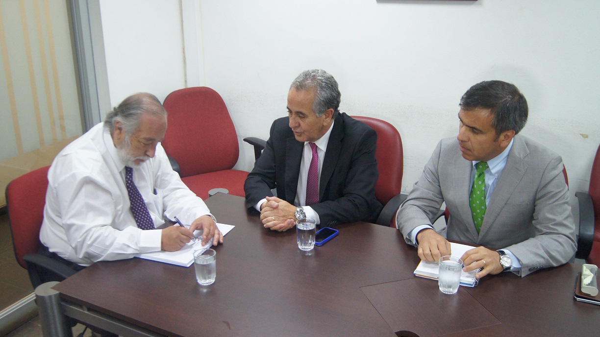 Reunión entre Intendente Pablo Meza Donoso y Presidente de Directorio de EFE