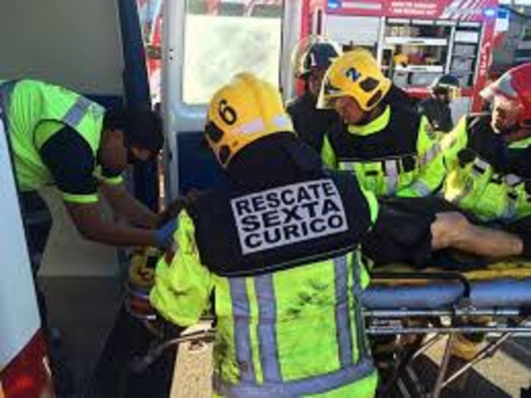 Violentos accidentes con lesionados graves, se registran en ruta cinco frente a Curicó