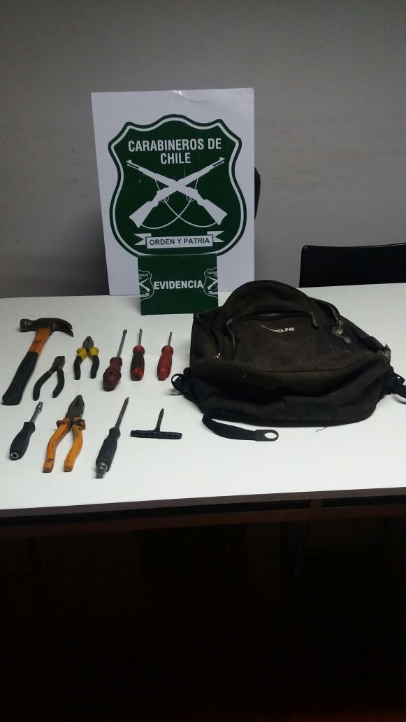 Tres sujetos son detenidos por portar herramientas  para cometer delitos, tras persecución de Carabineros en  Pelarco