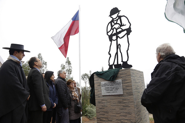 Inauguraron memorial por brigadistas fallecidos en Vichuquén