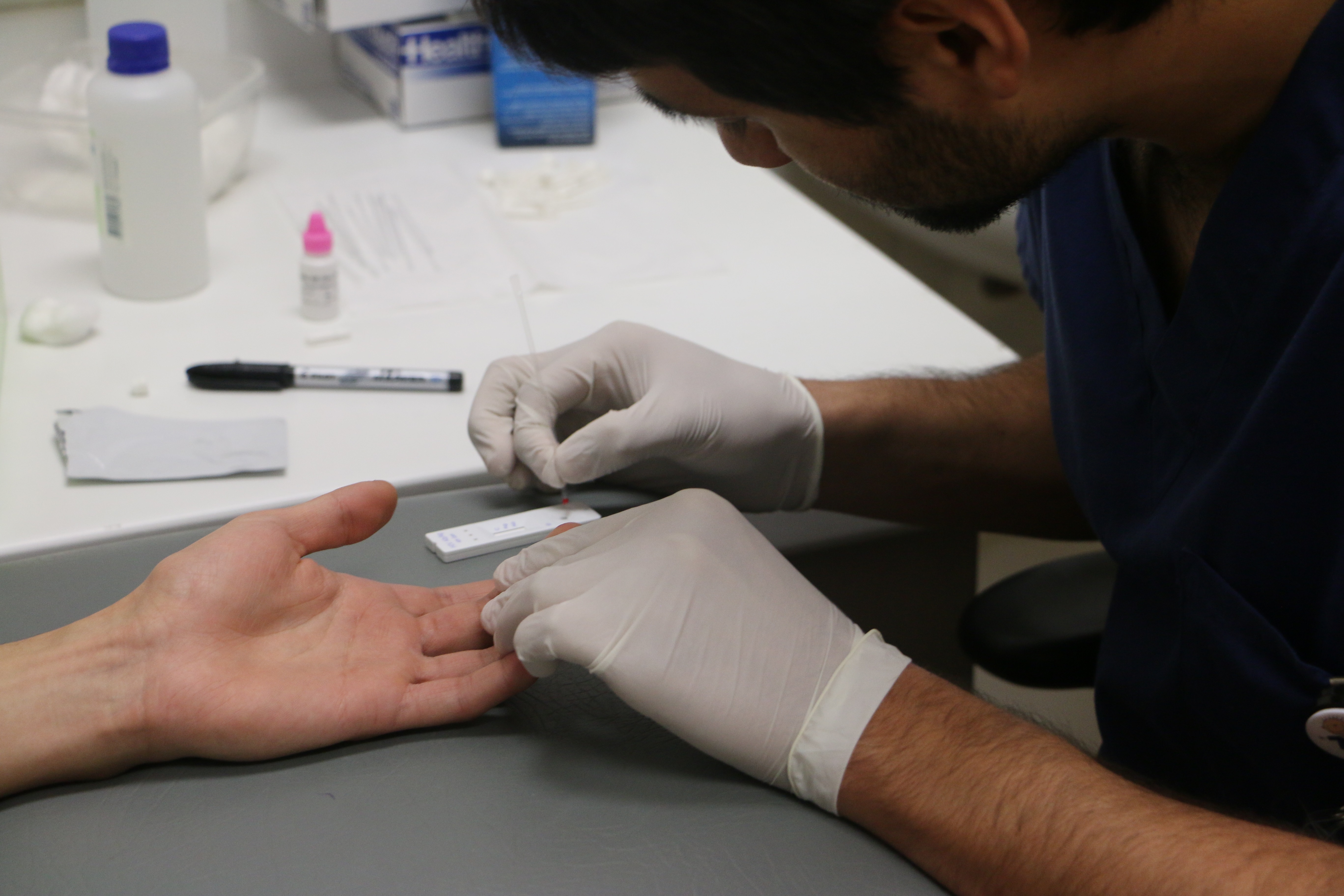 Test rápidos de VIH en Hospital de Talca