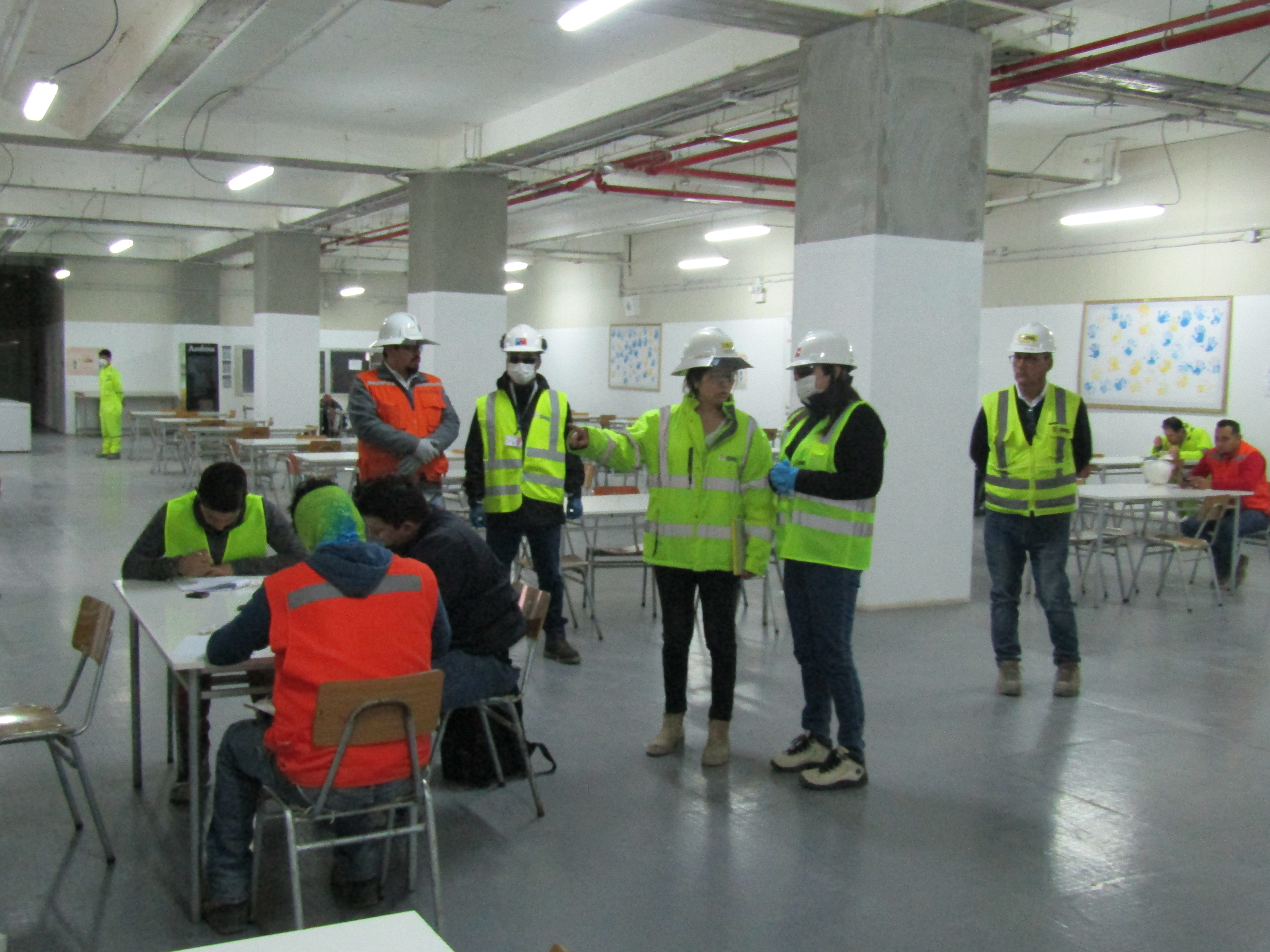 Realizan operativo de fiscalización a empresa constructora del hospital de Curicó
