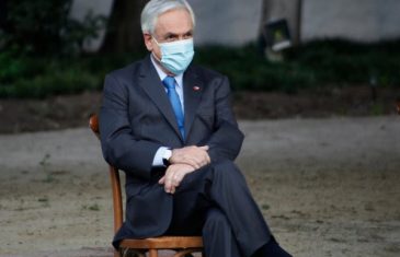 Piñera plantea que irrupción de la “extrema izquierda” terminó con los tres tercios en la política chilena