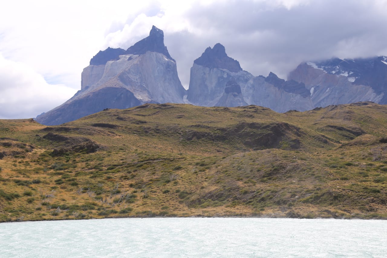 Ministra Undurraga presenta plataforma electrónica que permitirá reservar on line las visitas a las Torres del Paine