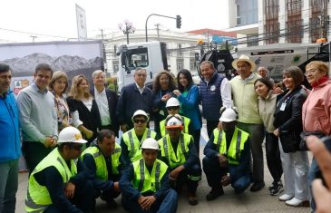 Curicó recibe moderno Camión Bacheador para mejorar calles y avenidas