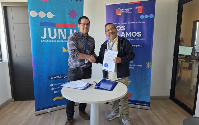 SLEP Los Álamos y junji firman convenio SLEP Los Álamos y JUNJI firmaron importante convenio para la administración de las salas cuna y jardines infantiles