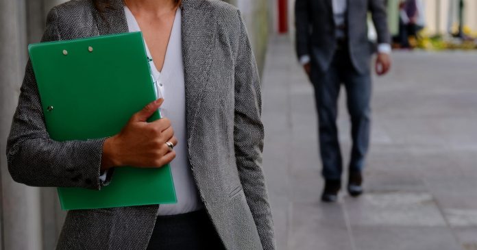 tasa desempleo La tasa de desocupación en la región del Maule subió a 7,2% en el trimestre noviembre 2025 - enero 2026, aumentando 1,1 puntos porcentuales respecto al mismo período anterior, según el INE.